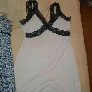 Lot of 2 sleeping dresses